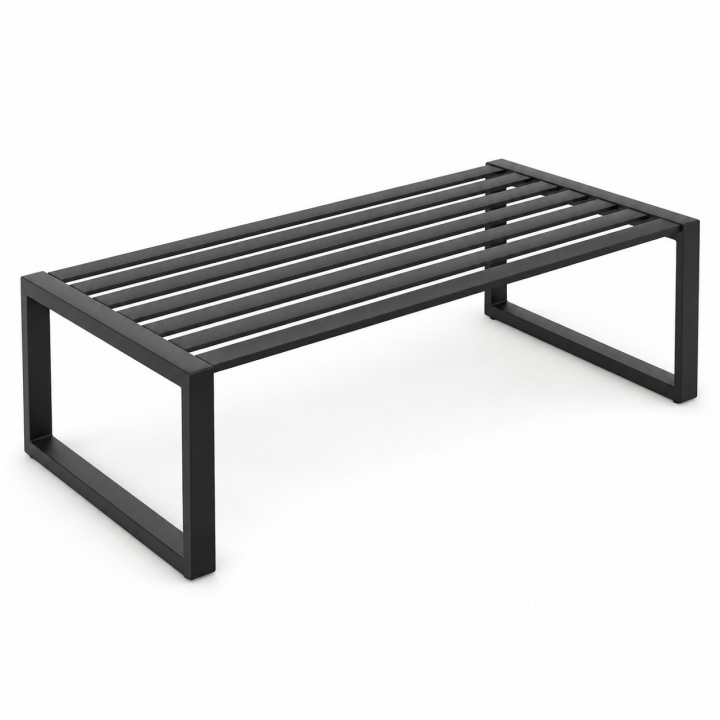 Garten-Couchtisch aus Stahl, Studioansicht