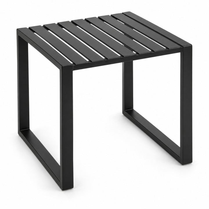 Garten-Beistelltisch aus Stahl, Studioansicht