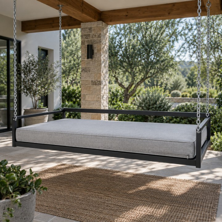 Colchoneta de exterior para daybeds de acero, en la cama colgante bajo un porche