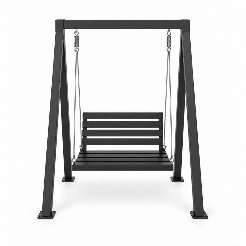Aluminiowa huśtawka ogrodowa z ławką, ujęcie studyjne