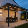 Tettoia per Terrazzo in Acciaio, con illuminazione LED sulla terrazza al crepuscolo